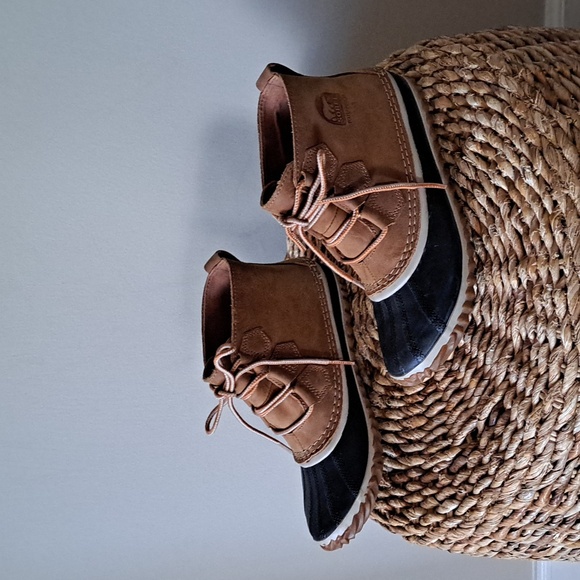 Sorel‎ Womens Out And About Brown Nubuck Suede Ankle Rain/Winter Duck Boots S-7 - Picture 2 of 9